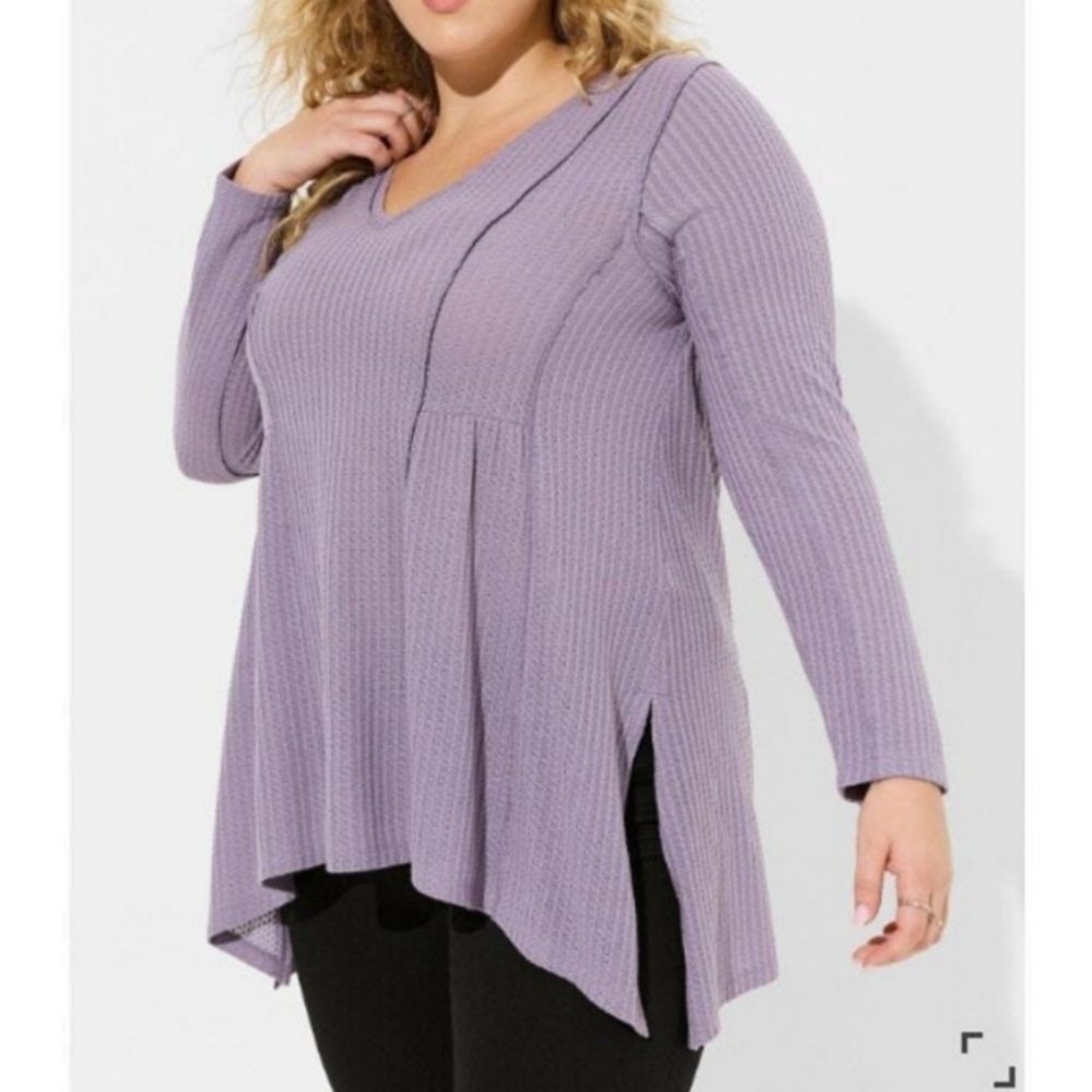 Women's Purple V-Neck Ribbed Top